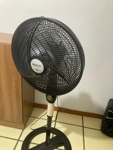Ventilador de coluna mondial