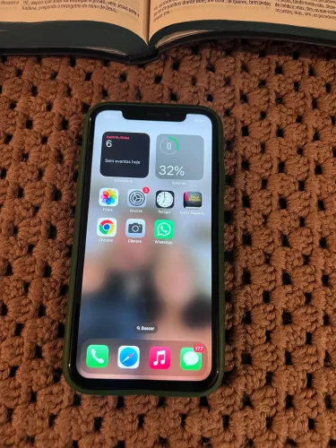 iPhone XR Apple