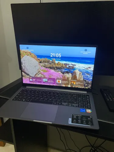 Notebook Samsung Galaxy Book4 Intel Core i5 8GB RAM SSD 512GB 15
