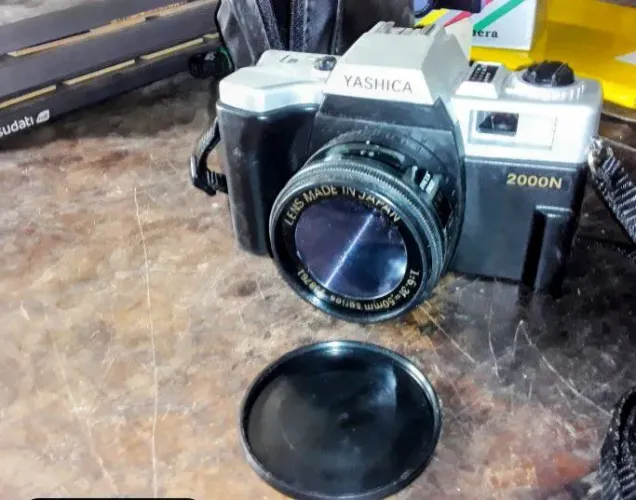 Câmera Fotográfica Yashica 2000N (nunca usada)
