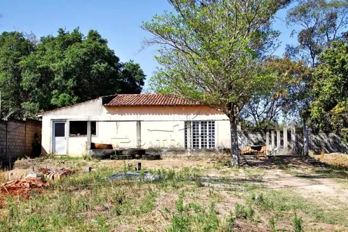 CHACARA COM 2 DORMS SENDO 1 SUITE; VOSSOROCA; VOTORANTIM