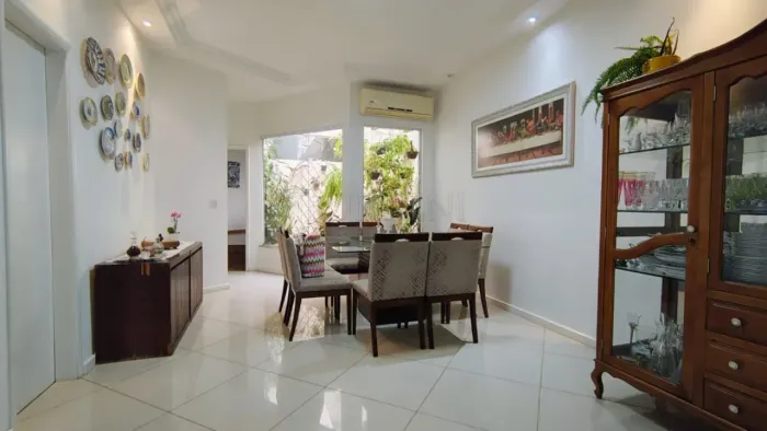 Casa à venda no bairro Jardim Estoril em Bauru-SP.
