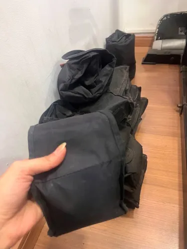Caneleiras de 1, 2 e 3 (Tem 2 pares), 4 e 5kg