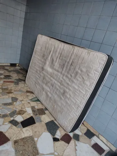 Colchão de casal Ortobom usado