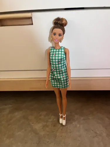 Barbie Fashionista Esmeralda #50