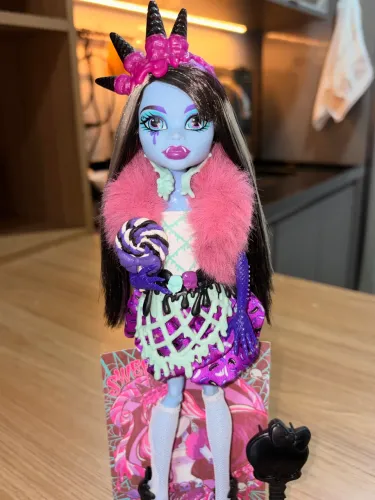Monster High Abbey Sweet Scream 