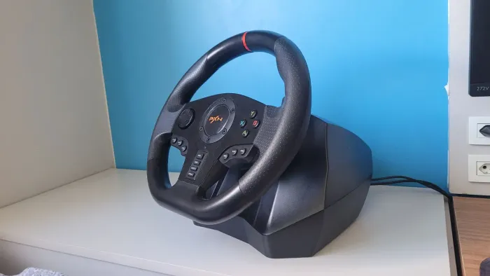 Simulador volante e pedal