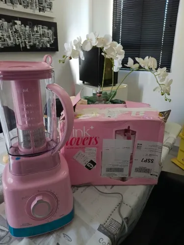 Liquidificador pink Lovers Britânia