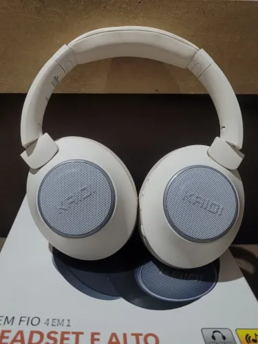 Fone KAIDI KD-758(4 em 1) Rádio/cartão TF/ entrada de áudio/autofalante. Usado 1x