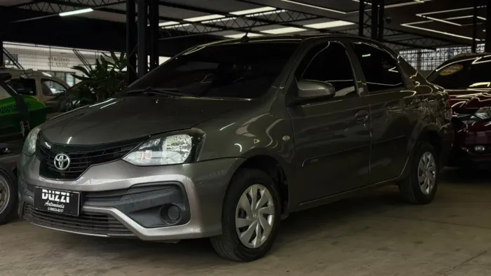 Toyota Etios X Plus Sedan 1.5 Flex 16V 4P Mec. 2020