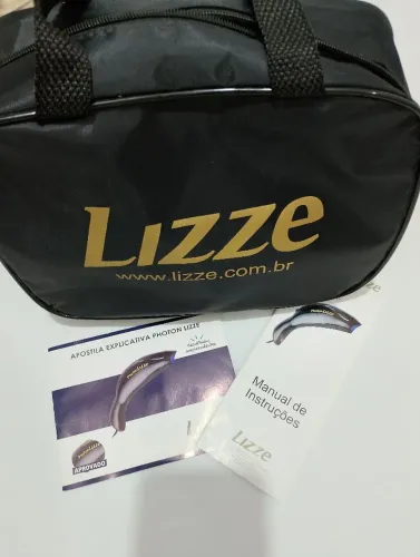 Photo Lizzie acelera, potencializa e fixa melhor o produto tanto no cabelo como na pele...
