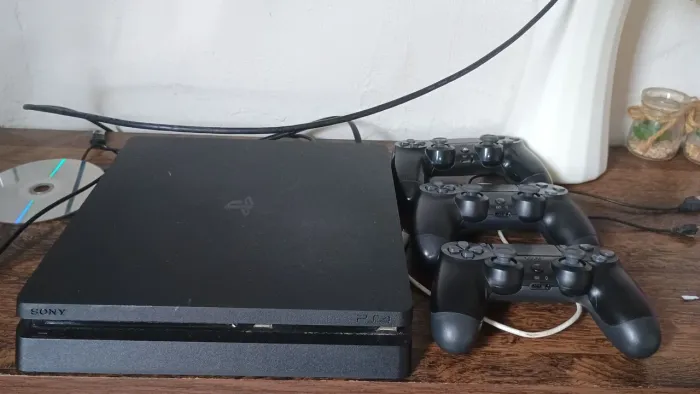 Playstation 4 (ps4 1tb)