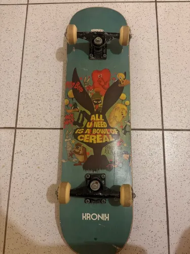 SKATE KRONI LOONEY TUNES