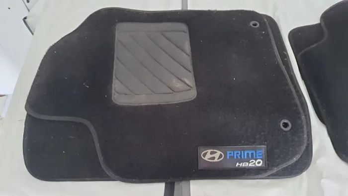 Jogo tapete HB20 prime (nunca usados)