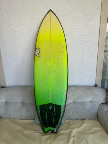 Prancha de Surf Renato Larica (RL) 6'0" Modelo Baratinha (40.3L) - Semi-nova.