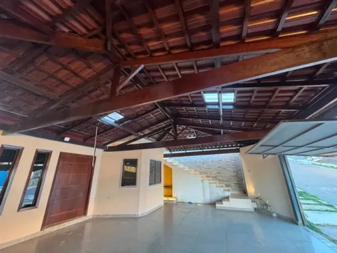 Vendo telhado colonial completo. Aprox. 140m2