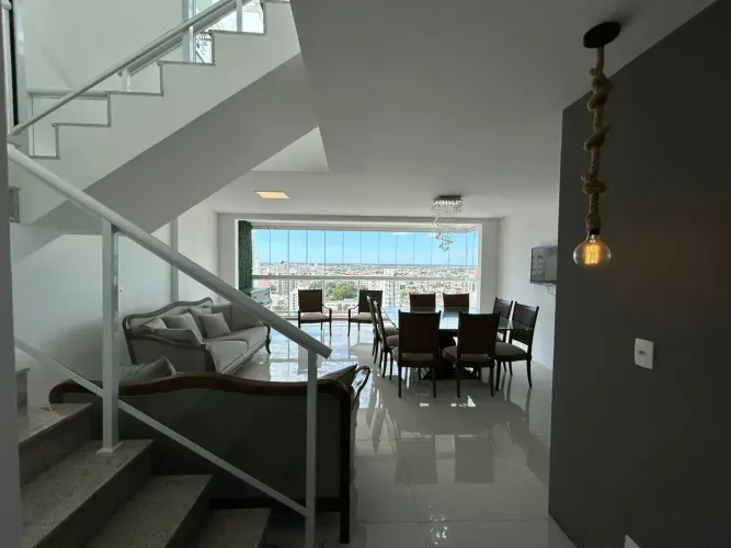 X. Excelente Apto Cobertura com 4 quartos sendo 3 suítes a 5 min da Pelinca
