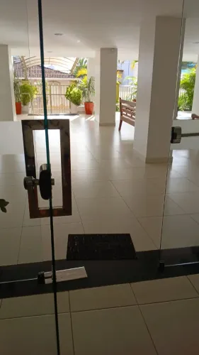 Aluga-se apartamento alto padrão Bairro goes calmom valor 1.800,00. *97) Angela. 