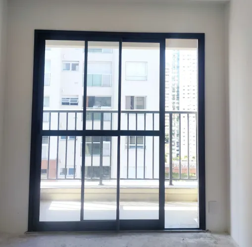 Porta balcão 2 folhas Udinese (1,95m x 2,15m)