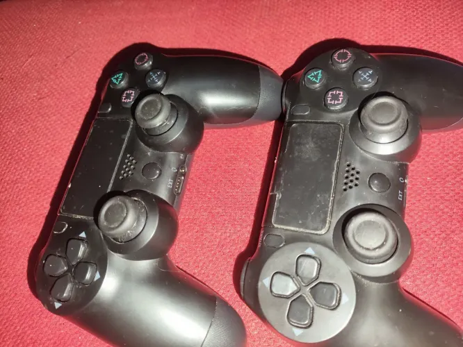 Controle de ps4..semi novos