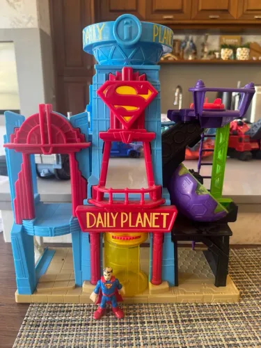 Playset Planeta Diário - Superman da Imaginext (Mattel)