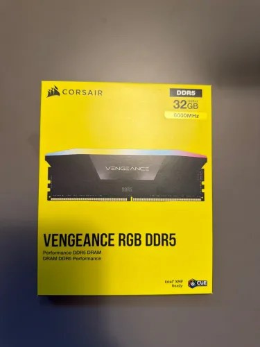 Memória Corsair Vengeance RGB DDR5 32GB (2x16GB) 6000MHz CL36 - Lacrada