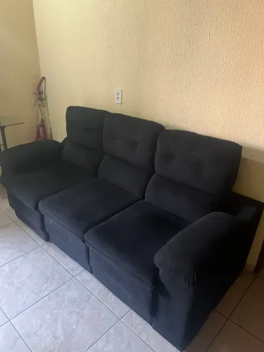 Vende se sofá 3 lugares em ótimo estado