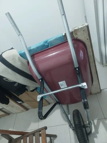 Carrinho de mao ficher nunca usado