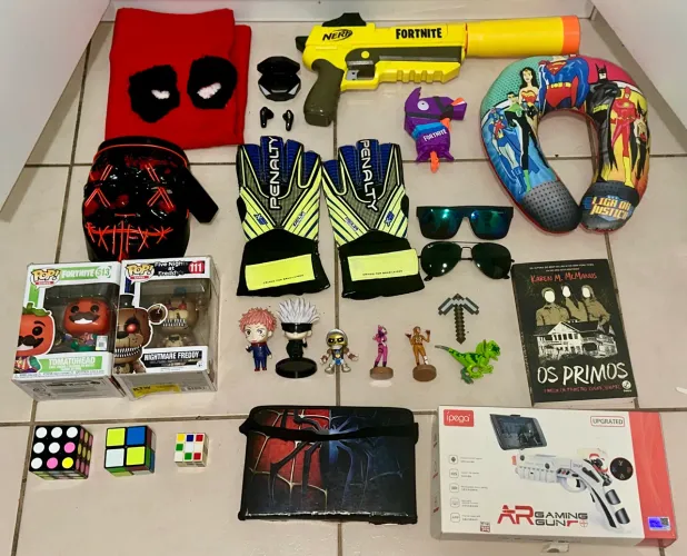 Kit Variado Gamer + Utensílios + Esportivo (Máscara, Luva Penalty, Funko, Óculos e +)