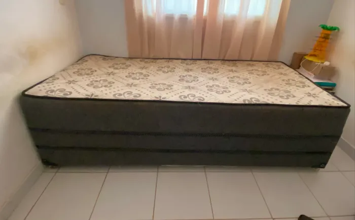 ? Cama de Solteiro Conjugada - Usada | R$ 300