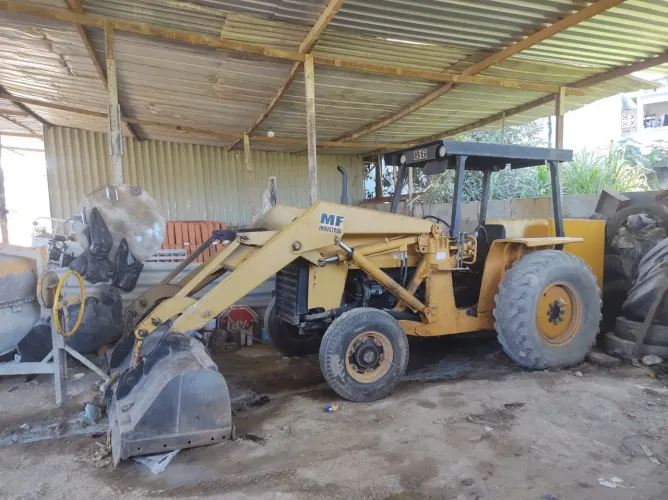 Trator par carregadeira mf 86