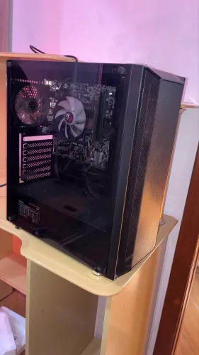 computador AMD RYZEN 3 3200G, 8gb RAM DDR4, sem memória ssd/hd
