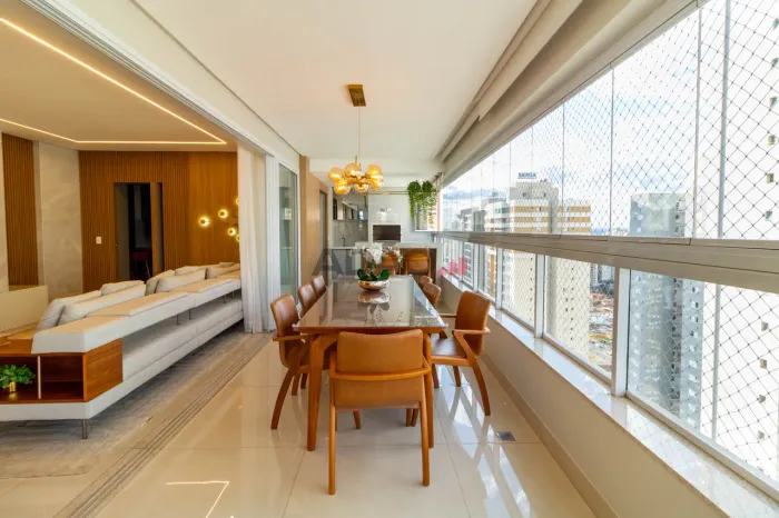 Residencial Gran Elegance Apartamento com 4 Quarto(s) e 6 banheiro(s) à Venda, 215.00 por 