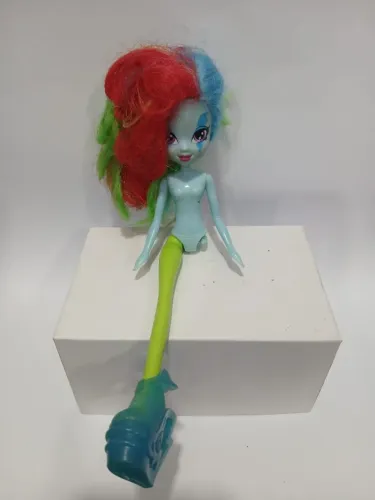 BONECA RAINBOW DASH..