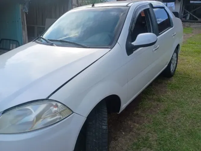 Fiat Siena EL 1.0 MPI Fire Flex 8V 4P 2013