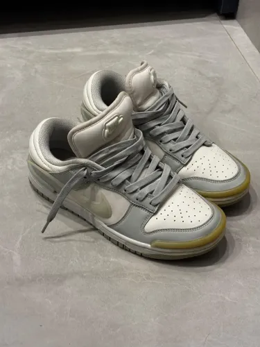 NIKE DUNK LOW TWIST