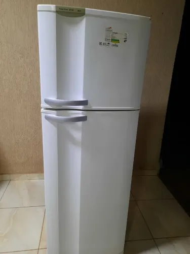 Geladeira Electrolux frost free 380 litros 
