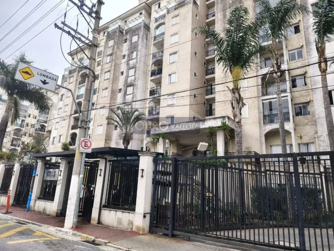 Apartamento com 2 dormitórios para alugar, 54 m² por R$ 2.760,00/mês - Vila Prudente - São