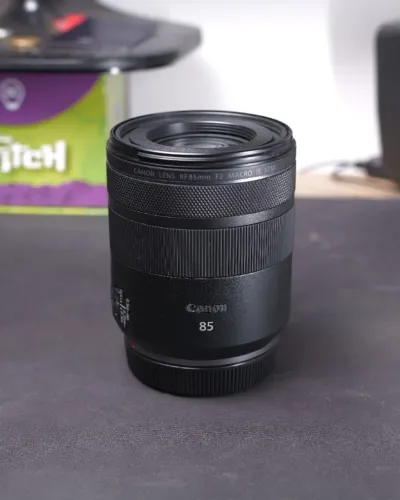 Lente RF 85mm f/2 Macro IS STM