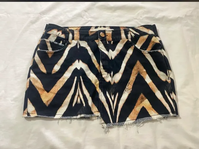 Saia jeans Lança perfume TAM 42