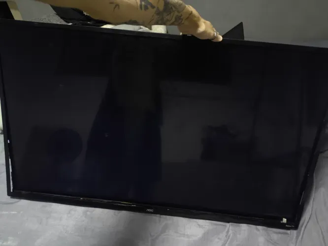 Smart TV AOC Roku 43` SEM IMAGEM