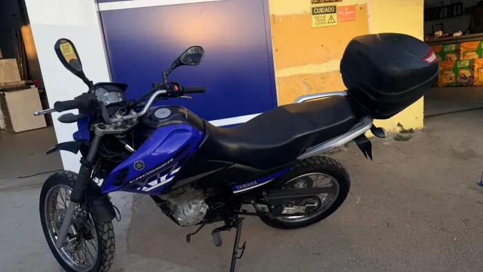 Yamaha XTZ Crosser 150 - Excelente Estado, Baú Incluso, Pronta para Rodar ano 21/22