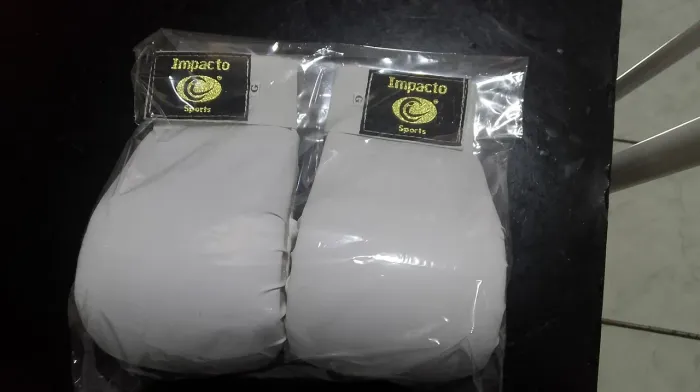 Luvas branca para karatê tamanho "G"