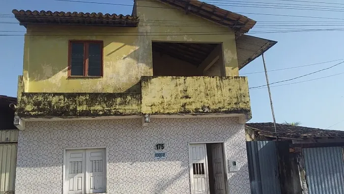 Vendo / troco sobrado em salgado Sergipe.