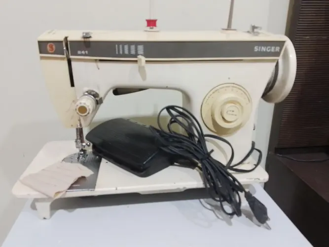 Máquina de costura Singer
