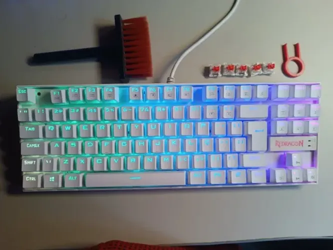 Teclado Magnético Gamer Redragon Kumara Pro