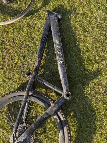 Quadro Gios Frx-Hi + cambio shimano saint + rodas vmaxx