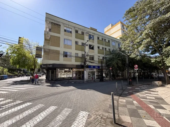 Apartamento Mobiliado para Locação !! - no Centro de Blumenau