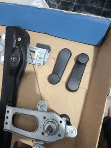 Máquina de vidro manual Onix Prisma 2013 a 2019 + Kit Trava Elétrica Universal das 4 porta