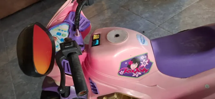Carro elétrico infantil